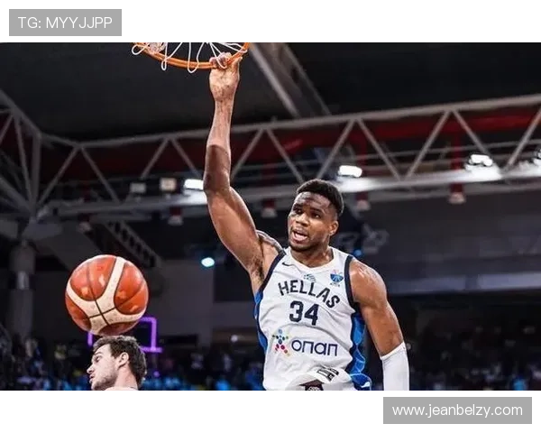 字母哥首节火力全开4投全中狂砍12分5篮板罚球表现也不俗 字母哥首节火力全开4投全中狂砍12分5篮板罚球表现也不俗