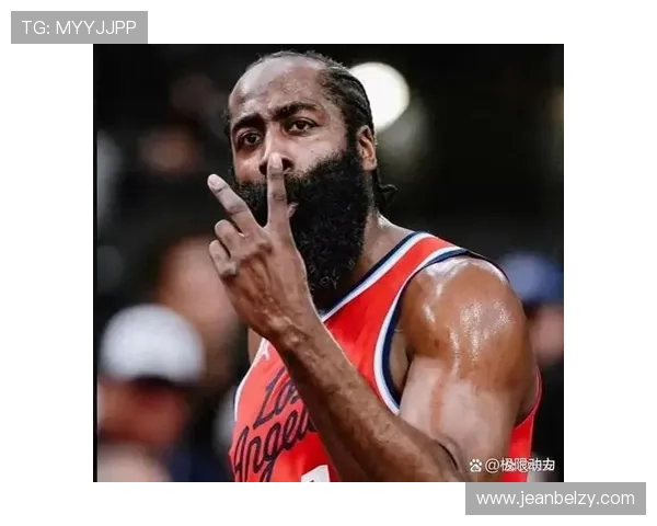 哈登半场表现出色10投6中砍下并列最高16分三分球命中率高达60无失误 哈登半场表现出色10投6中砍下并列最高16分三分球命中率高达60无失误